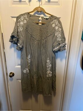 Fiesta Green Embroidered Short Sleeve Dress